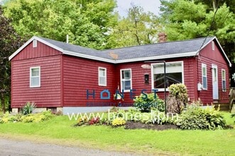 446 Lewiston Rd in Gardiner, ME - Building Photo - Building Photo