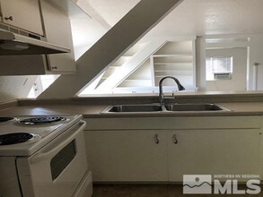 569 W Taylor St in Reno, NV - Building Photo - Building Photo
