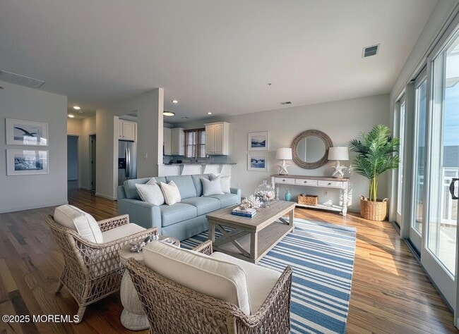 property at 865 Arnold Ave