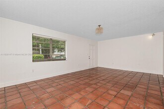 309 Bird Rd in Coral Gables, FL - Building Photo - Building Photo
