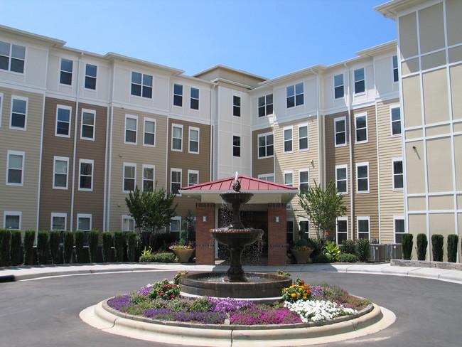 Gables at Druid Hills II Senior Apartments in Charlotte, NC - Building Photo - Building Photo