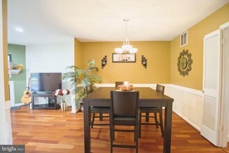 32 Lovett Ct in Timonium, MD - Building Photo - Building Photo