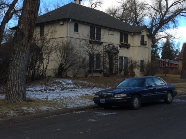 1320 E Grand Ave in Laramie, WY - Building Photo