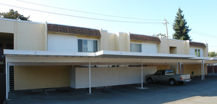 Ygnacio Valley Apartments in Walnut Creek, CA - Building Photo - Building Photo