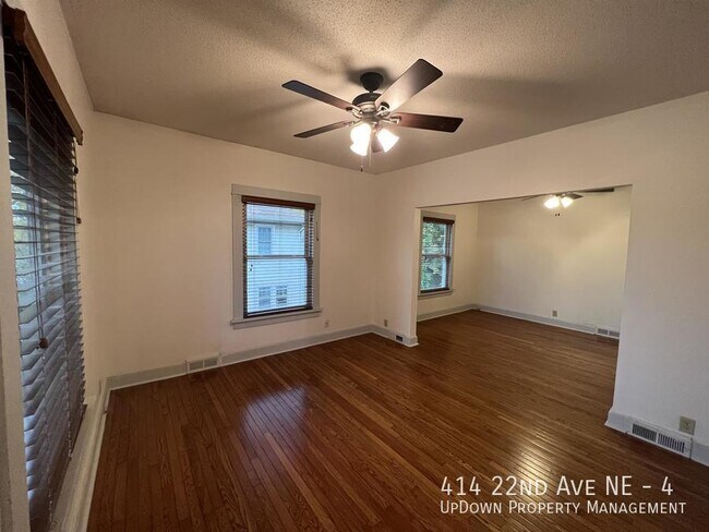 414 22nd Ave NE in Minneapolis, MN - Building Photo - Building Photo