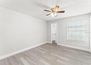1932 Lake Atriums Cir in Orlando, FL - Building Photo - Building Photo