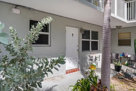 property at 616 Lucerne Ave