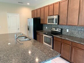 7960 Jailene Dr in Windermere, FL - Foto de edificio - Building Photo