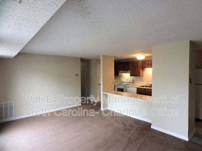 property at 9520 Shannon Green Dr