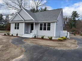 265 Dunstable Rd in Tyngsboro, MA - Building Photo