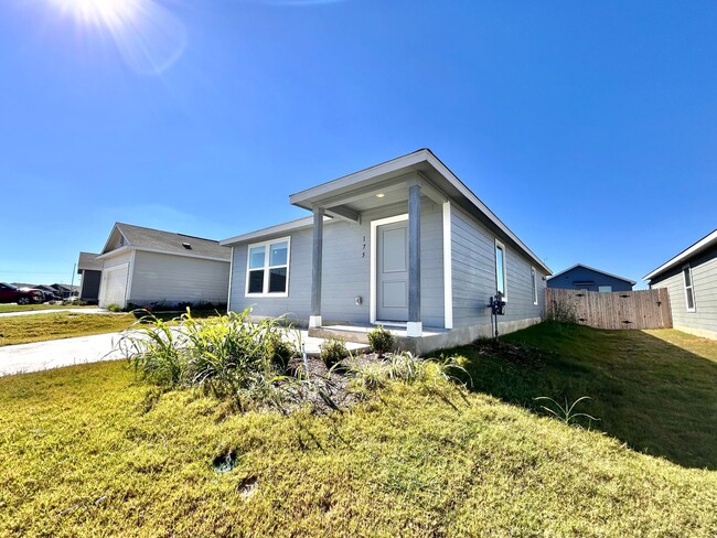 175 Kyanite Dr in Maxwell, TX - Building Photo - Building Photo