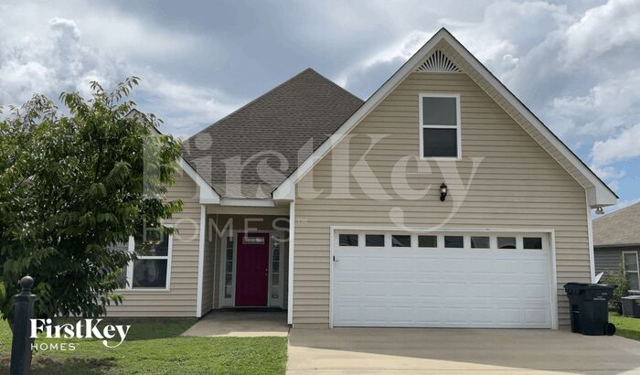 317 Waterstone Ln in Montevallo, AL - Building Photo