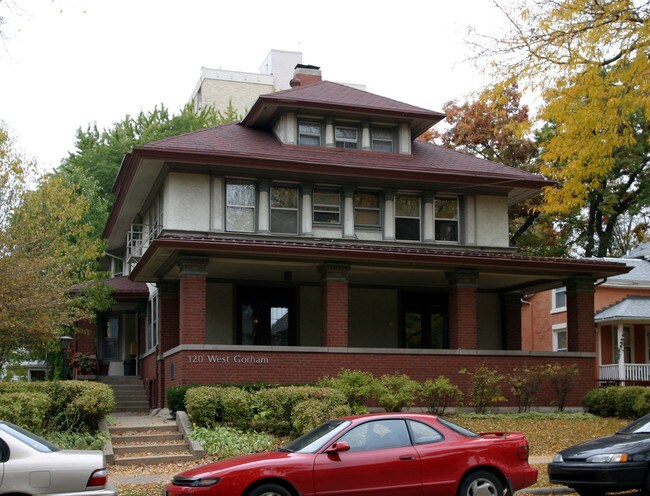 120 W Gorham St in Madison, WI - Building Photo - Building Photo