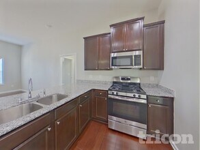 474 Finch Ln in Lexington, SC - Foto de edificio - Building Photo