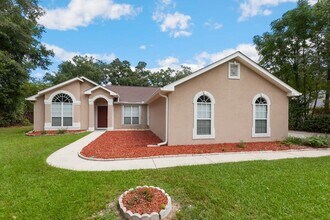 121 Duncan Dr in Crawfordville, FL - Building Photo - Building Photo