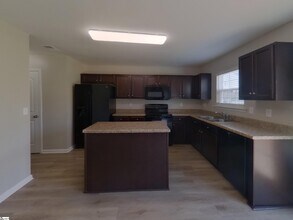 774 Markham Cir in Moore, SC - Building Photo - Building Photo