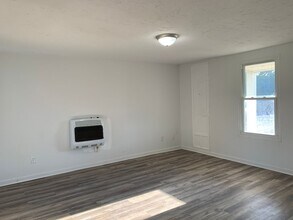 114 Mattox St in Brookneal, VA - Building Photo - Building Photo