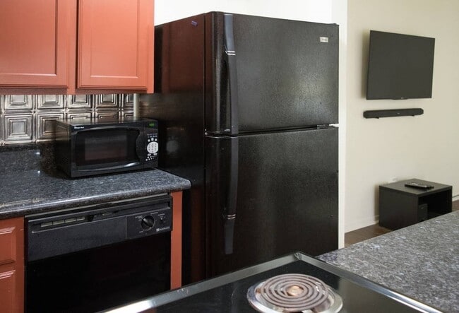 property at 3942 W Alabama St