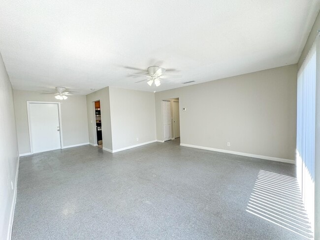 1500 Forest Hill Blvd in West Palm Beach, FL - Building Photo - Building Photo