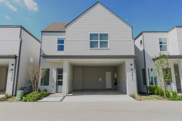 2911 Honor Way in Dallas, TX - Building Photo
