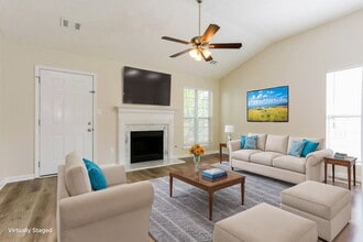 2376 Carousel Park Dr in Morrow, GA - Building Photo - Building Photo