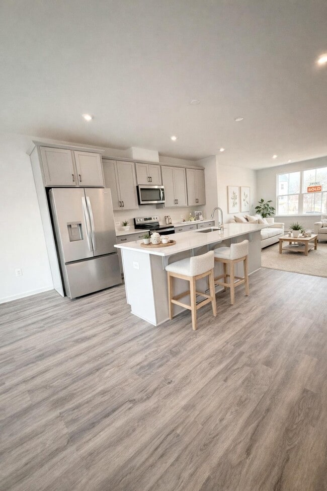 property at 10165 Queens Wy