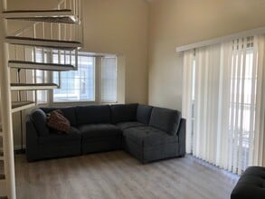 54 W 700 N in Provo, UT - Foto de edificio - Building Photo