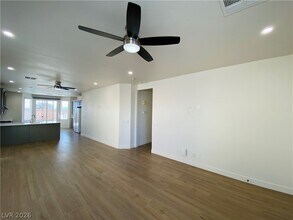 8794 Timber Mesa St in Las Vegas, NV - Building Photo - Building Photo