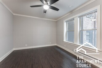 639 W Wrightwood Ave, Unit 107 in Chicago, IL - Foto de edificio - Building Photo