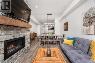 16 Beckwith Ln in Blue Mountains, ON - Building Photo