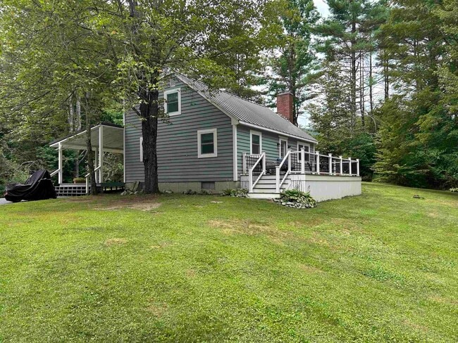 2279 Stinson Lake Rd in Rumney, NH - Building Photo - Building Photo