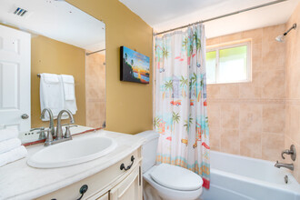 7209 Coquina Way in St Pete Beach, FL - Building Photo - Interior Photo