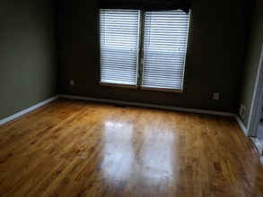 112 W Shetland Ct in Newark, DE - Building Photo - Building Photo