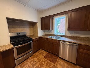 409 Grand St in Newburgh, NY - Building Photo - Building Photo