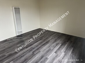 2128 W Florence Ave in Los Angeles, CA - Building Photo - Building Photo