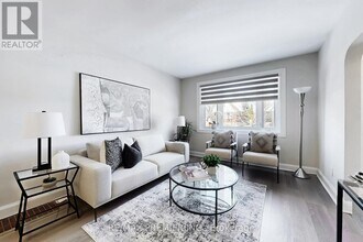47 Amsterdam Ave in Toronto, ON - Building Photo - Building Photo