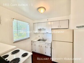 5911 Cary Ave in Cincinnati, OH - Building Photo - Building Photo