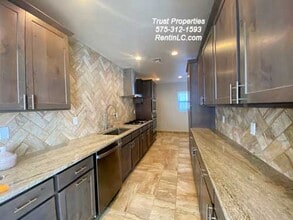 548 W Hadley Ave in Las Cruces, NM - Foto de edificio - Building Photo