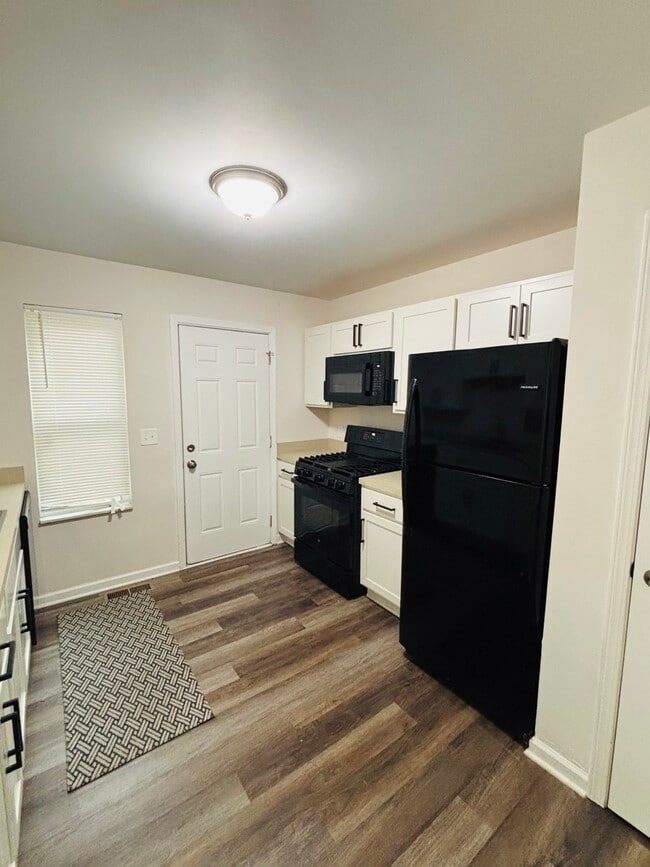 property at 606 E 103rd St