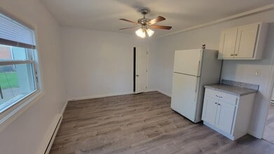 541 Brandt Ave, Unit A in New Cumberland, PA - Foto de edificio - Building Photo