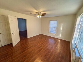 1326 W Shepherd St in Denison, TX - Building Photo - Building Photo