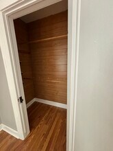 884 Beaconsfield Ave, Unit Apt 3 in Grosse Pointe Park, MI - Building Photo - Building Photo