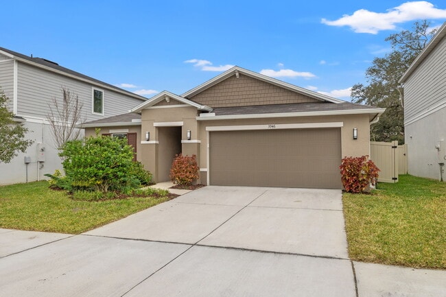 3946 Postmark Lake Pl in Seffner, FL - Building Photo - Building Photo
