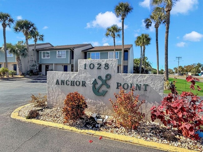 1028 Apollo Beach Blvd in Apollo Beach, FL - Building Photo - Building Photo