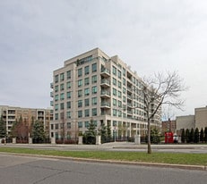 The Hemingway in Toronto, ON - Building Photo