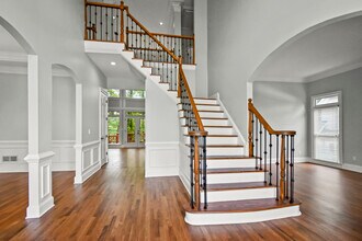 1340 Hillcrest Hts in Alpharetta, GA - Foto de edificio - Building Photo