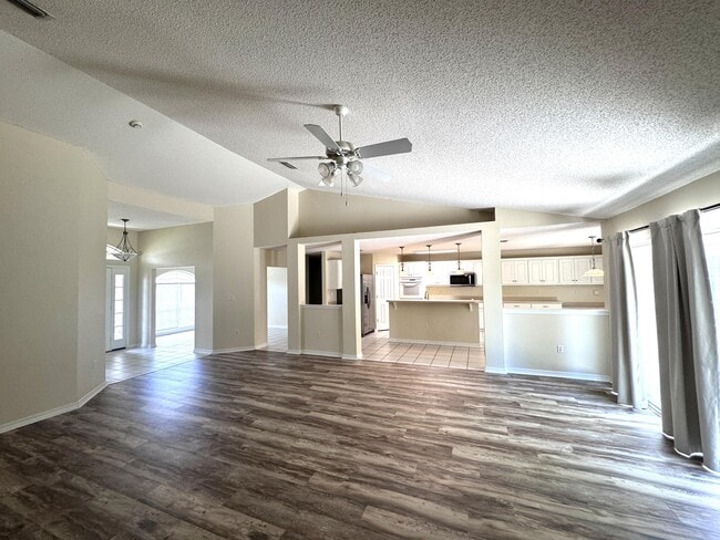 property at 2308 Valley Pl