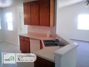 3847 Red Bluff St in Shasta Lake, CA - Building Photo - Building Photo