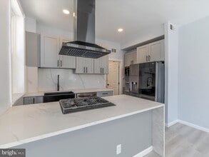 1108 Locust St in Philadelphia, PA - Building Photo - Building Photo
