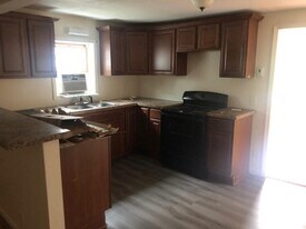 6454 Williams Rd in Rome, NY - Building Photo